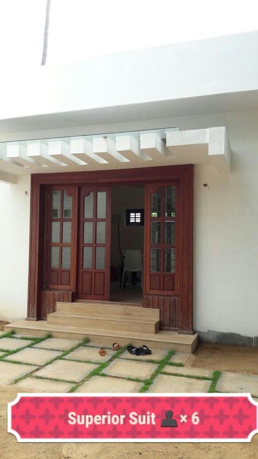 Cherai Natural Beach Hotel Cherai Beach Exterior foto