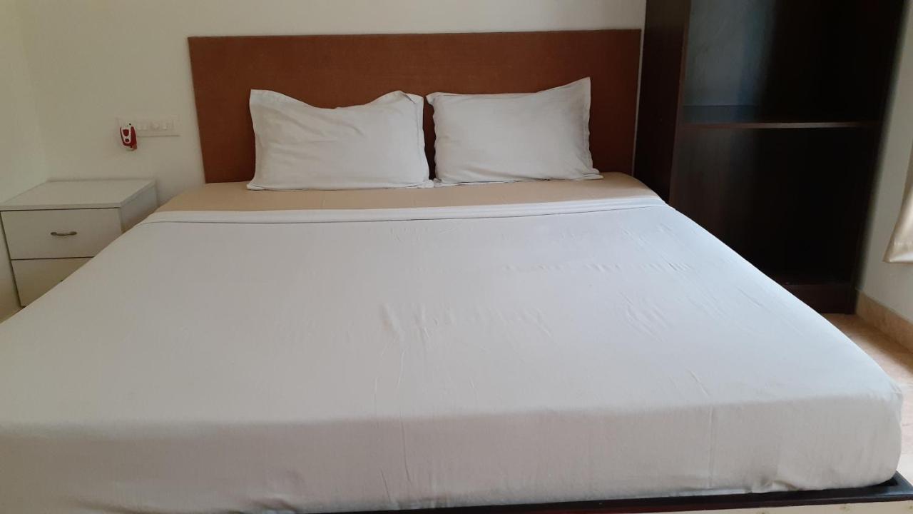 Cherai Natural Beach Hotel Cherai Beach Exterior foto