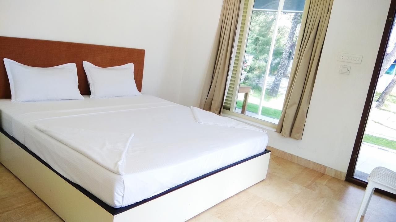 Cherai Natural Beach Hotel Cherai Beach Exterior foto